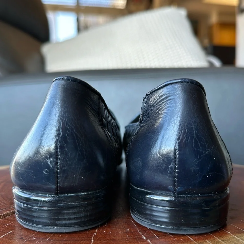 Trotters Liz navy blue weave leather slip-on loafers 7M